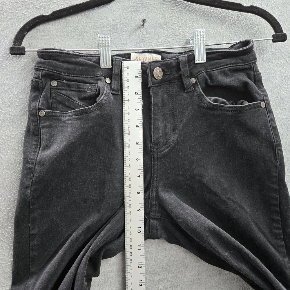 Shyanne Women Jeans 27‎ SHORT Black Denim Flared Distressed Indie Sleaze Frayed